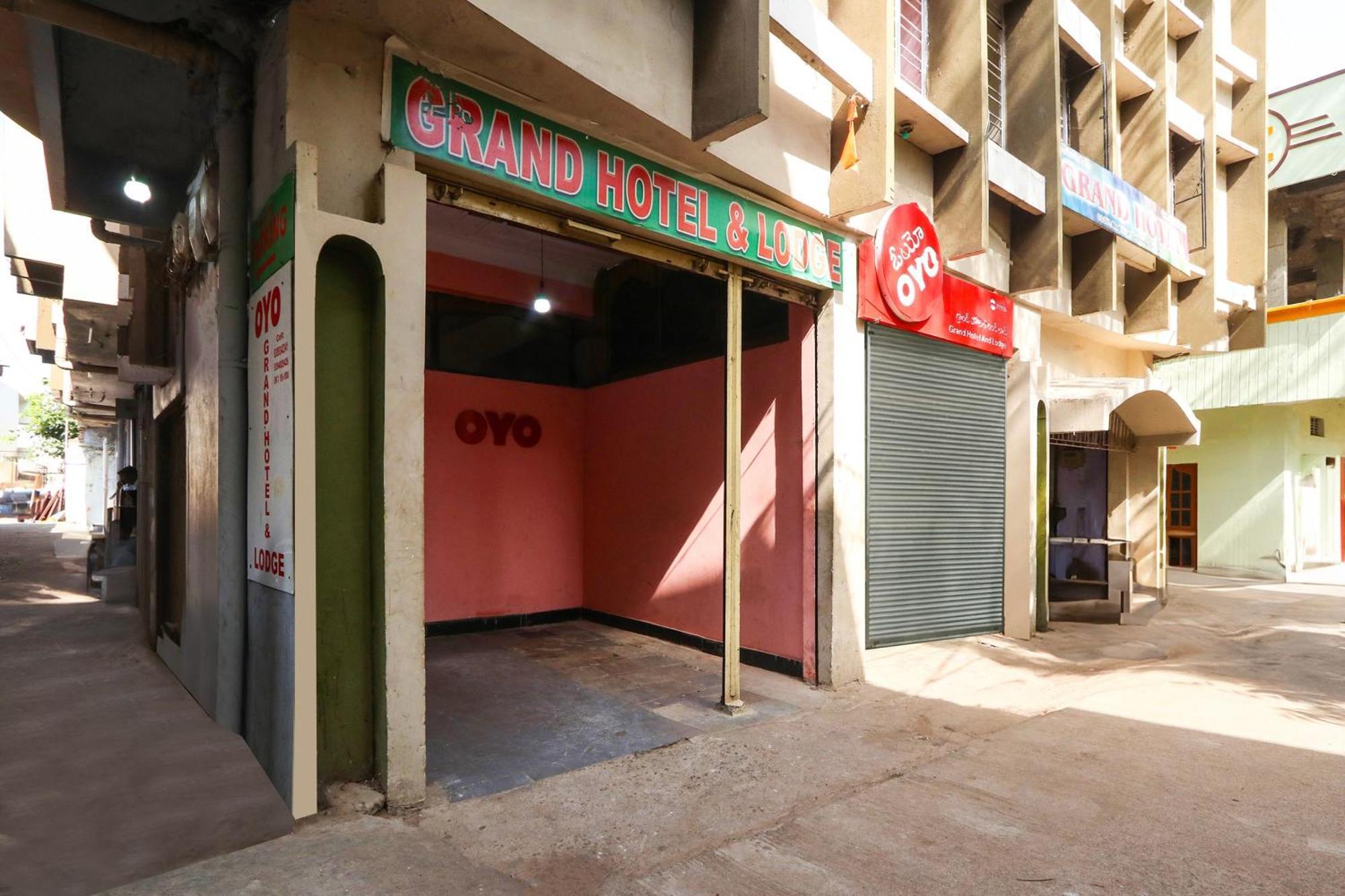 Hotel O Grand Hotel And Lodge Sangareddy Exterior foto